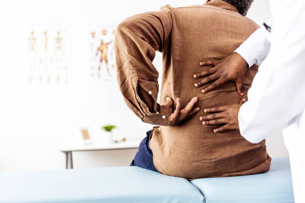How to Manage Spinal Arthritis Pain at Home
